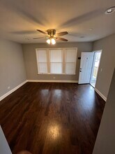 5703 S May St, Unit 1 in Chicago, IL - Foto de edificio - Building Photo