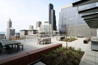 Hana in Seattle, WA - Foto de edificio - Building Photo