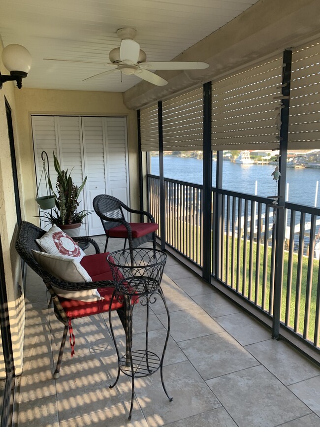 325 S Banana River Blvd in Cocoa Beach, FL - Building Photo - Building Photo
