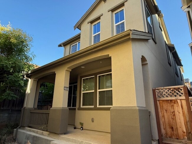 property at 1020 Skybo Ct