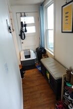 9 Crescent Square in Newton, MA - Building Photo - Building Photo