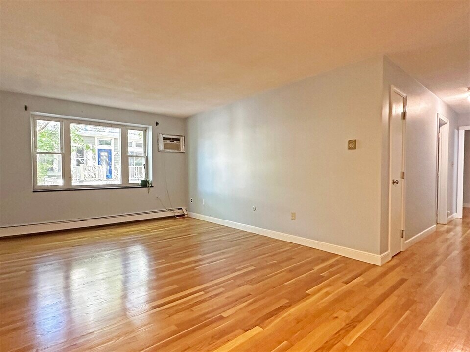 100 Summer St in Watertown, MA - Building Photo