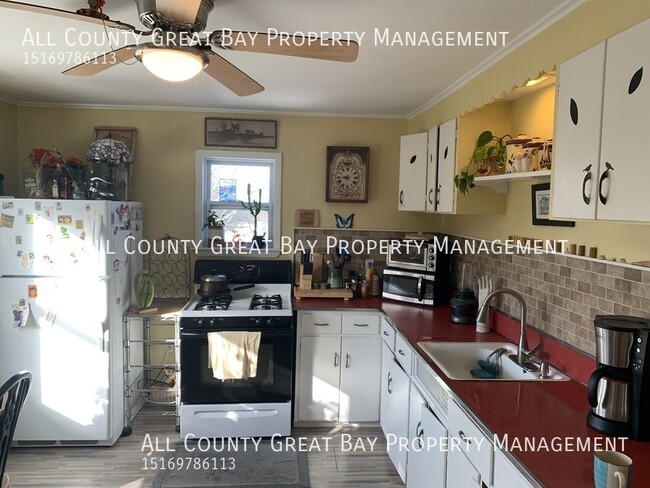 62 Jennings Ave in Patchogue, NY - Building Photo - Building Photo