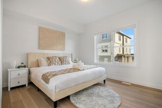 2117-2181 81 St S W in Calgary, AB - Building Photo - Building Photo