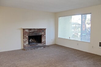17871-17883 SE Division in Portland, OR - Building Photo - Building Photo
