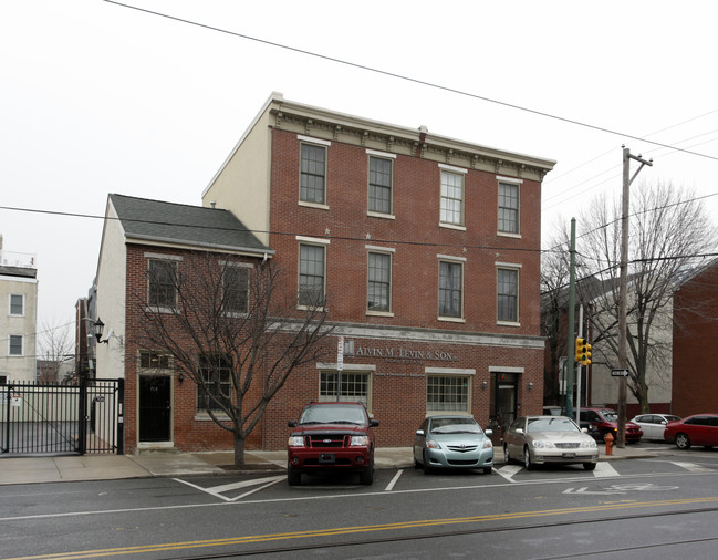 700-702 S 11th St in Philadelphia, PA - Building Photo - Building Photo