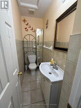 30 Duncanwoods Dr in Toronto, ON - Building Photo - Building Photo