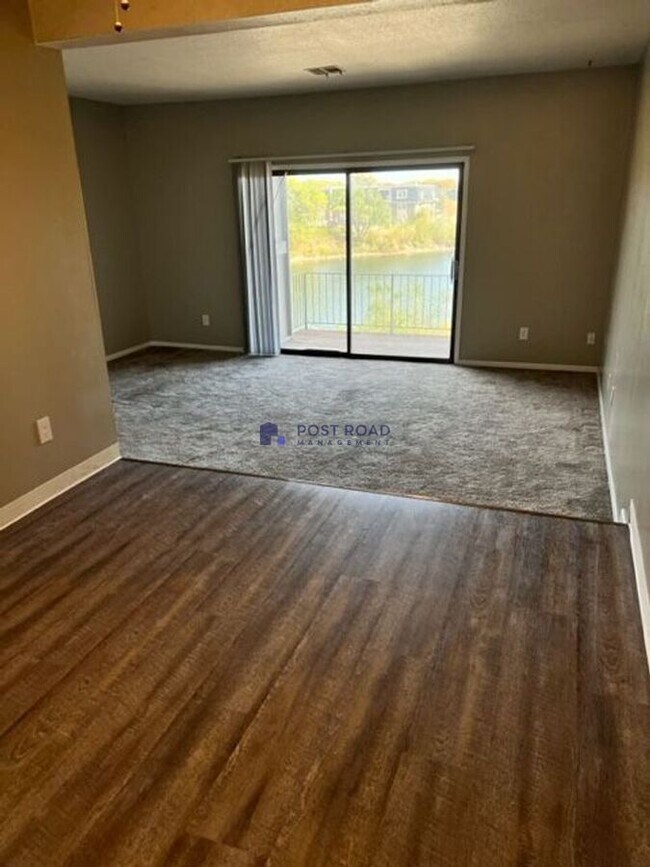 555 W 27th St S in Wichita, KS - Building Photo - Building Photo