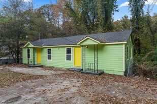 2229 Tiger Flowers Dr NW in Atlanta, GA - Building Photo