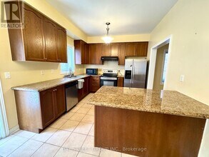 15 Peterkin Rd in Markham, ON - Building Photo - Building Photo