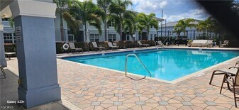 8424 Bernwood Cove Loop, Unit 1511 in Ft. Myers, FL - Building Photo