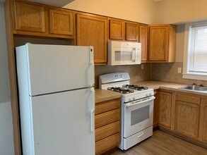 8 Dean St NE in Grand Rapids, MI - Building Photo - Building Photo