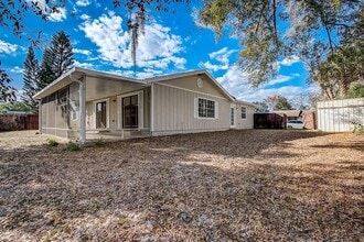 7326 Lake Floy Cir in Orlando, FL - Building Photo - Building Photo