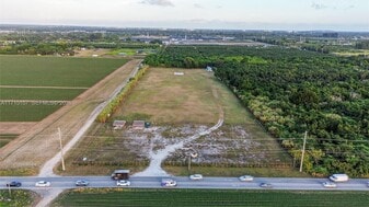 3640 SW 22nd St in Miami, FL - Building Photo