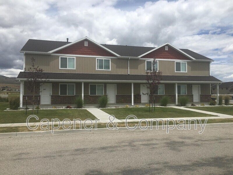 465 N 2650 W-Unit -Unit C in Tremonton, UT - Building Photo