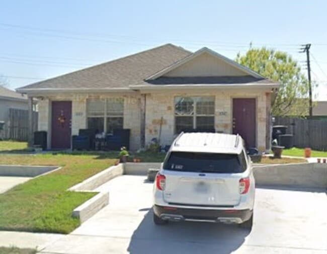 property at 1247 Honor Ln