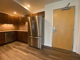 1303 5th St in Coralville, IA - Building Photo