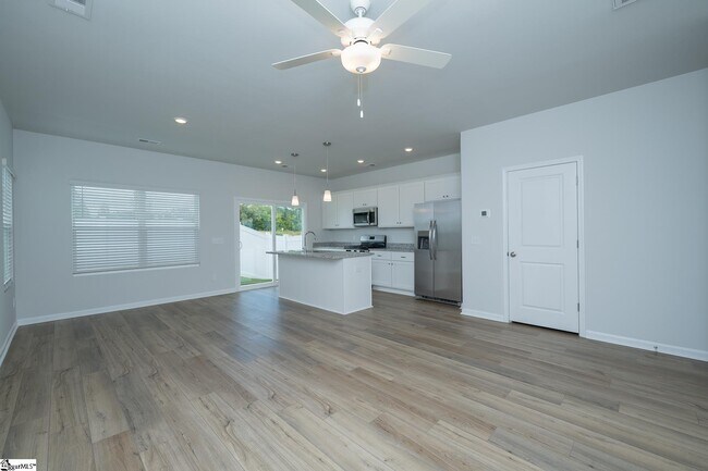 15 Nonnington Wy in Taylors, SC - Building Photo - Building Photo
