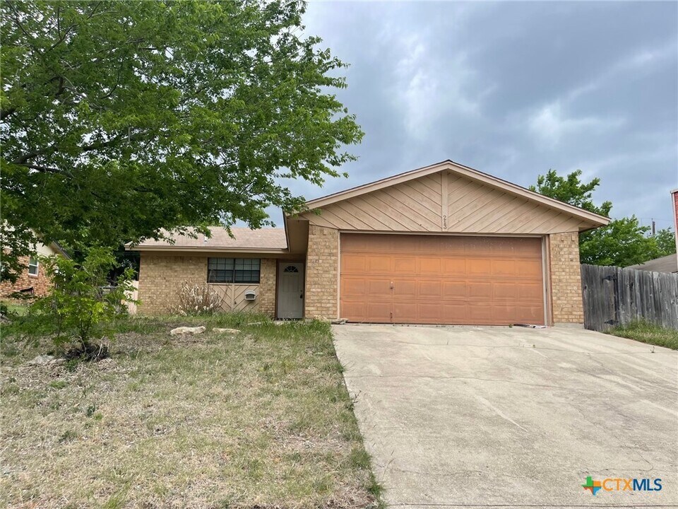 213 Blanket Dr in Copperas Cove, TX - Building Photo