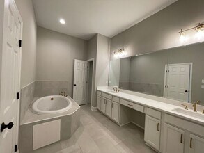 10612 Norway Pine Dr in Central, LA - Building Photo - Building Photo