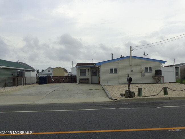 property at 1045 Radio Rd
