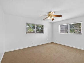 10330 N Military Trl in Palm Beach Gardens, FL - Building Photo - Building Photo