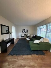 210 W Columbus St in Pickerington, OH - Building Photo - Building Photo