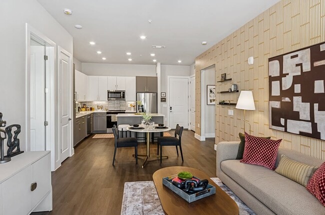 The Waylon Apartments & Townhomes in McKinney, TX - Building Photo - Building Photo