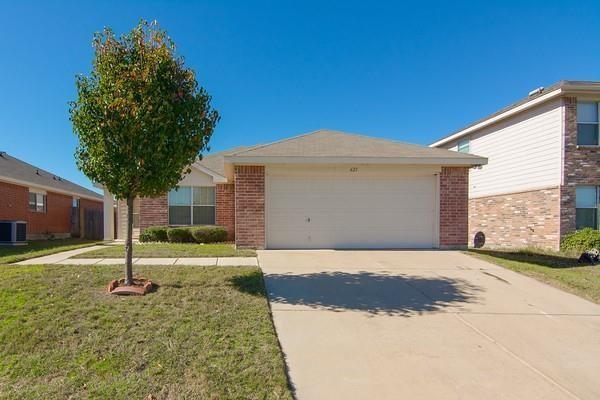 property at 621 Woodpecker Ln