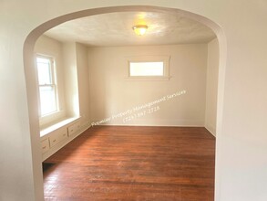 519 Wengler Ave in Sharon, PA - Building Photo - Building Photo