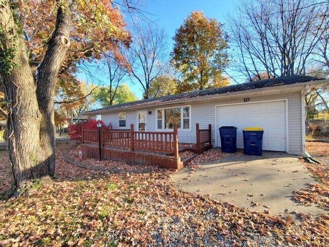 property at 10 Stevens Rd