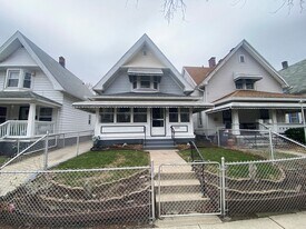 929 Norwood Ave in Toledo, OH - Building Photo