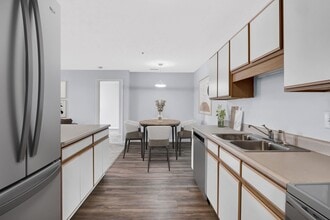 Bone Creek Apartments in Fayetteville, NC - Foto de edificio - Building Photo