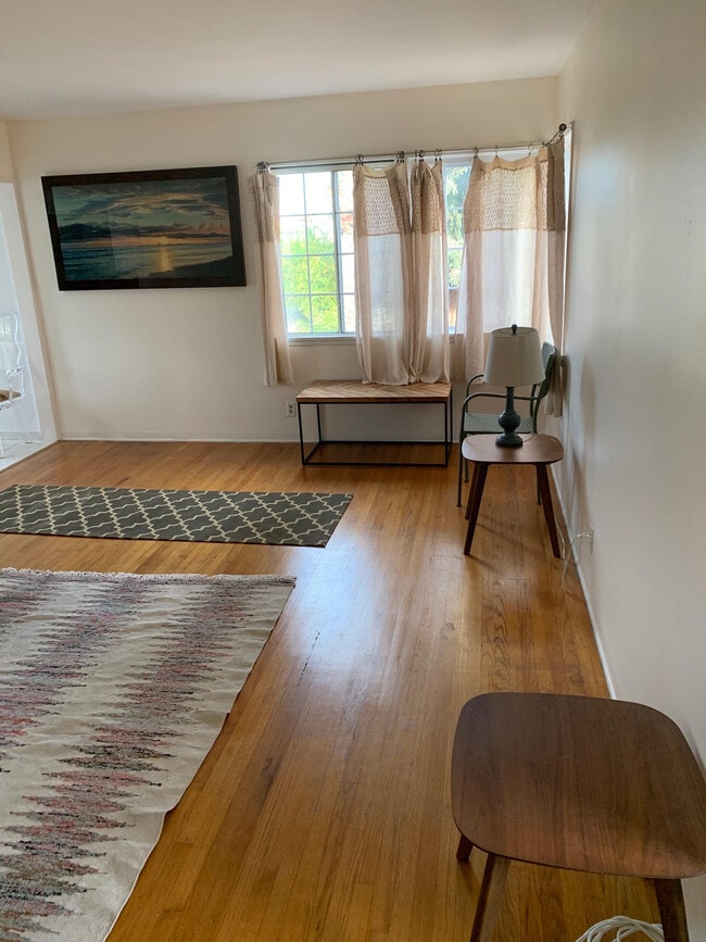 253 5th Ave, Unit 253 in Venice, CA - Building Photo - Building Photo