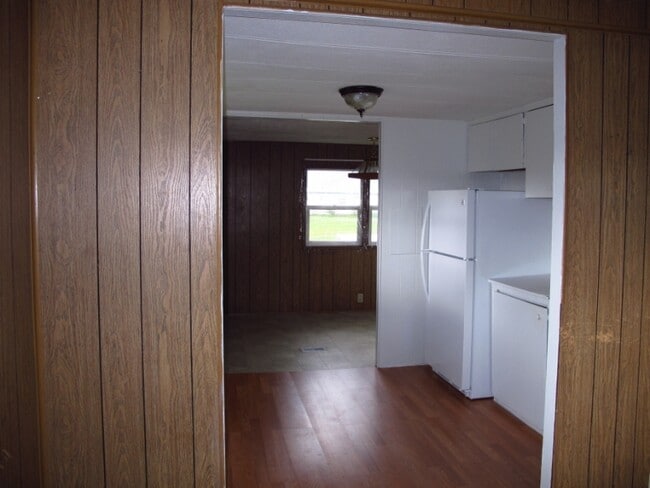 22445 Frontage Rd in Belgrade, MT - Building Photo - Building Photo