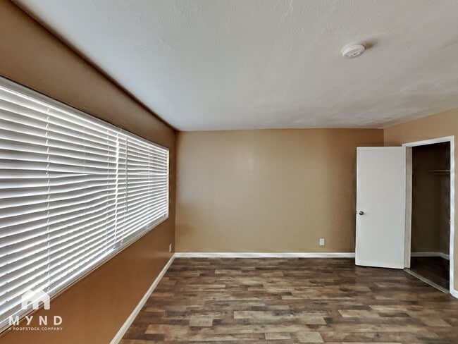 5424 St Mark Ave, Unit 28 in Newark, CA - Building Photo - Building Photo