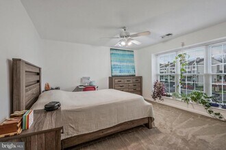 9259 Cardinal Forest Ln in Lorton, VA - Building Photo - Building Photo