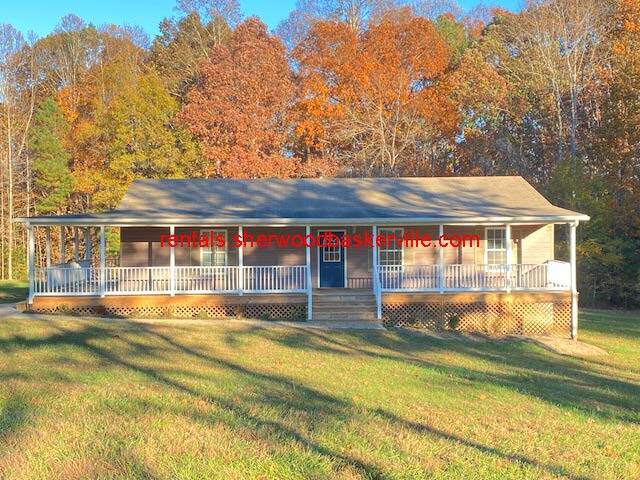 427 Muscadine Trail in Baskerville, VA - Building Photo