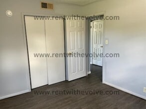 225 S Angle St in Dunkirk, IN - Building Photo - Building Photo