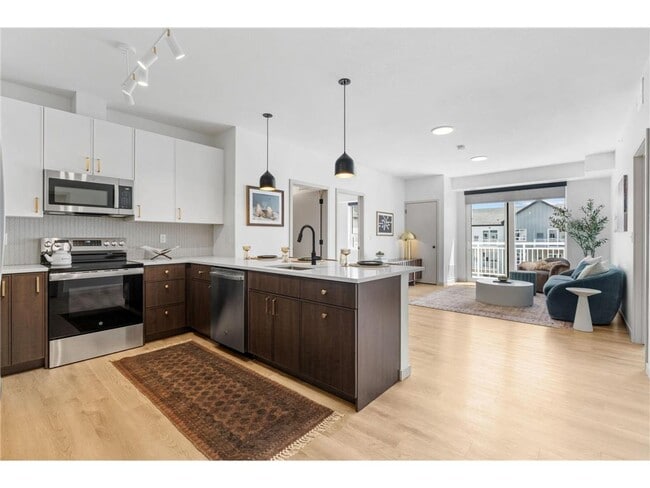 property at 21401 Dushane Pkwy