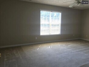 276 Peachtree Ln in Sanford, NC - Foto de edificio - Building Photo