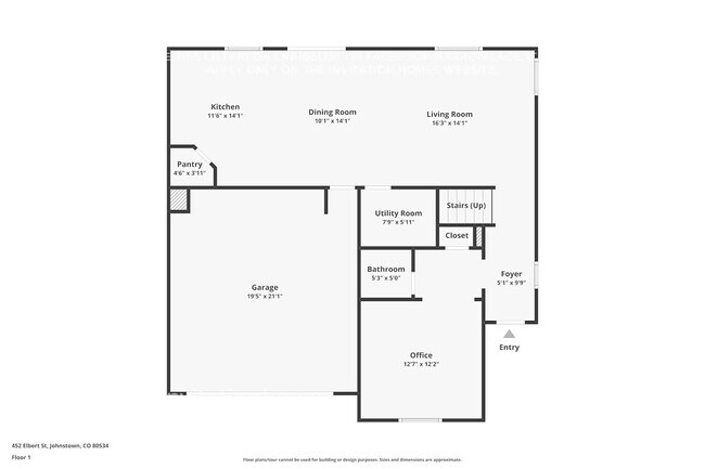 452 Elbert St in Johnstown, CO - Foto de edificio - Building Photo