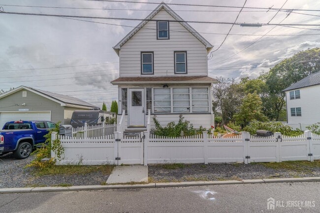 property at 36 Smith St