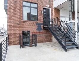 5734 Walnut St in Philadelphia, PA - Building Photo