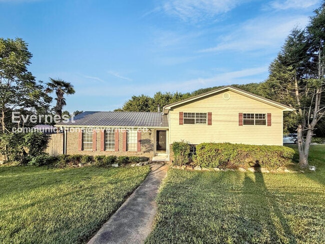 property at 5473 Pine Rd