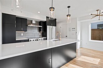 2451 Lawrence St in Denver, CO - Building Photo - Building Photo
