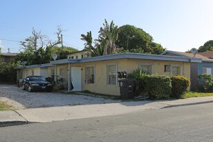725 21st St in West Palm Beach, FL - Building Photo