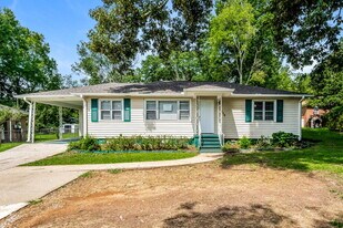 828 5 Mile Rd in Birmingham, AL - Building Photo
