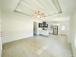 1722 W Denise Dr, Unit 1 in Pharr, TX - Building Photo - Building Photo