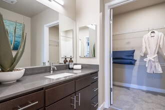Anchor 532 Luxury Apartments in Vallejo, CA - Building Photo - Interior Photo